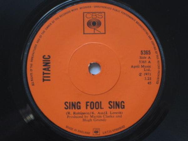 Titanic  - Sing Fool Sing